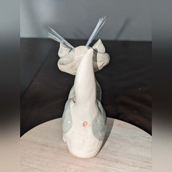 Pence Gray and White Kitty. 2007 - Picture 4 of 10